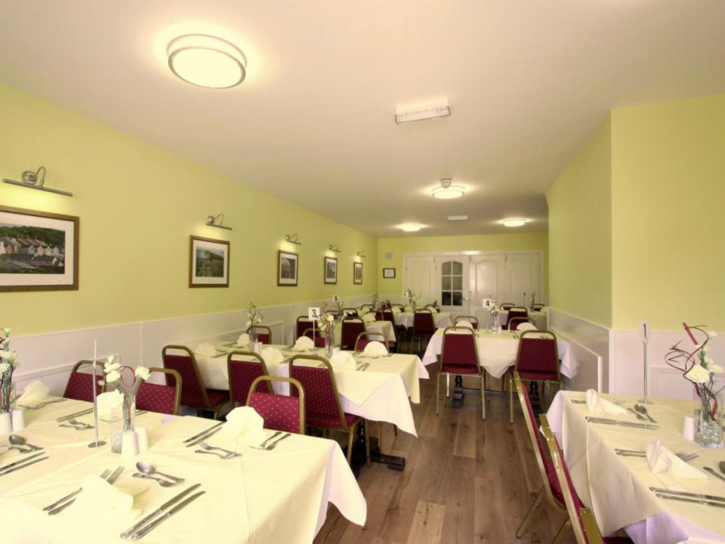 Bed and Breakfast Emlyn Arms Llanarthney Екстер'єр фото