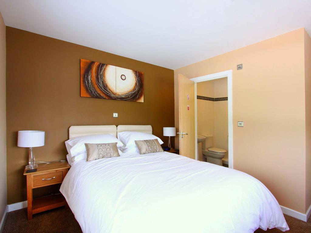 Bed and Breakfast Emlyn Arms Llanarthney Екстер'єр фото