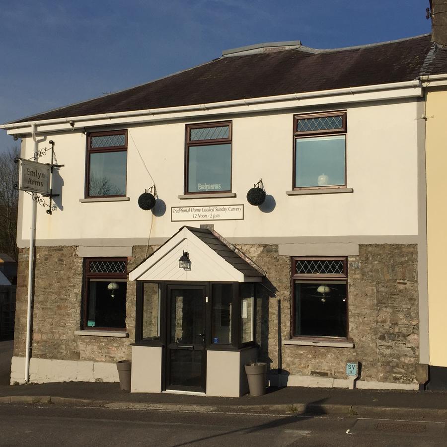 Bed and Breakfast Emlyn Arms Llanarthney Екстер'єр фото