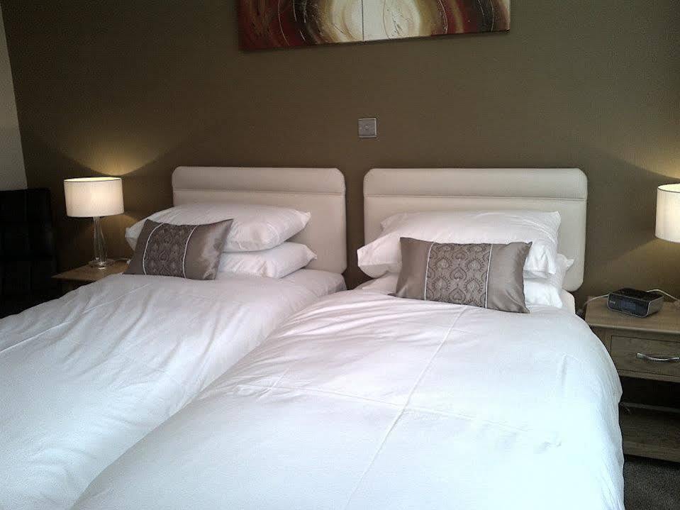 Bed and Breakfast Emlyn Arms Llanarthney Екстер'єр фото